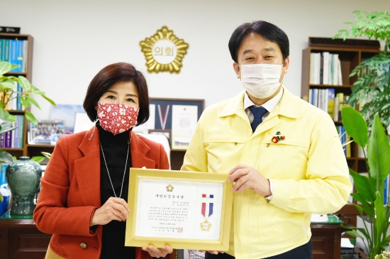 순천시의회 오행숙 의원, 지방의정봉사상 수상/사진=순천시의회