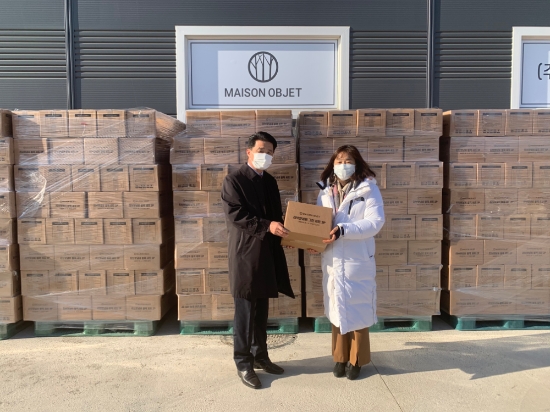 메종오브제 임숙영 대표, 무안군에 그릇세트 1,000개 기부/사진=무안군