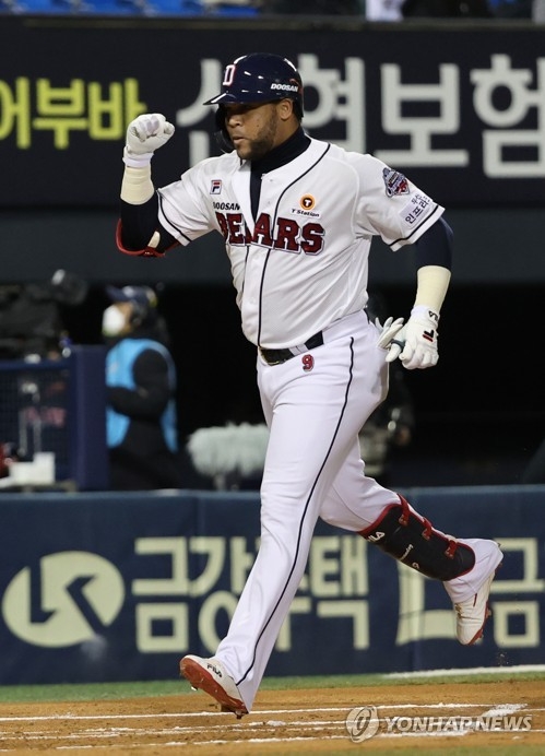 호세 페르난데스는 총액 110만달러에 두산과 3년 동행을 하게 됐다.