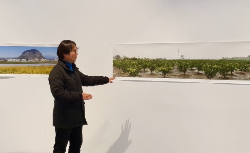 JDC '동행(同行)' 6차 온라인 전시, 김성용 작가의 ‘땅의 풍경, 제주 관정展’