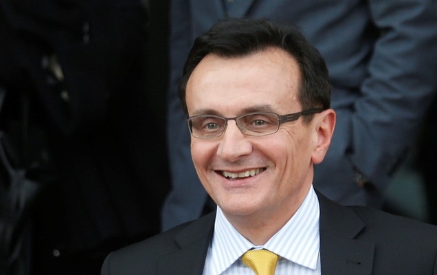 영국의 제약사 아스트라제네카의 파스칼 소리오 최고경영자(CEO)는 옥스퍼드대학과 공동 개발한 신종 코로나바이러스 감염증(코로나19) 백신의 "승리 공식을 알아냈다"고 27일(현지시간) 보도된 선데이타임스와의 인터뷰에서 발언했다. 사진은 2014년 5월 영국 런던 의회에서 실시한 비즈니스 혁신 회의에 참석한 소리오 CEO의 모습.