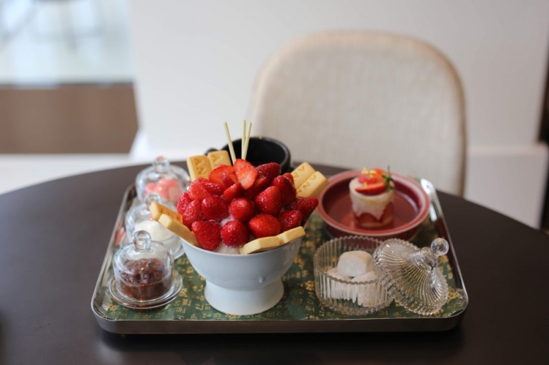 안다즈 서울 강남 조각보 딸기빙수