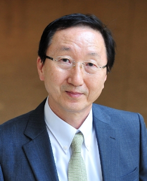 차 의과학대학교 김동익 신임 총장