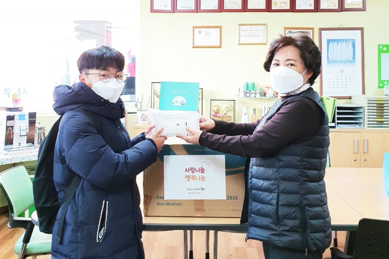 휴그린, 월드휴먼브리지 통해 마스크 48만 8천 개 기부