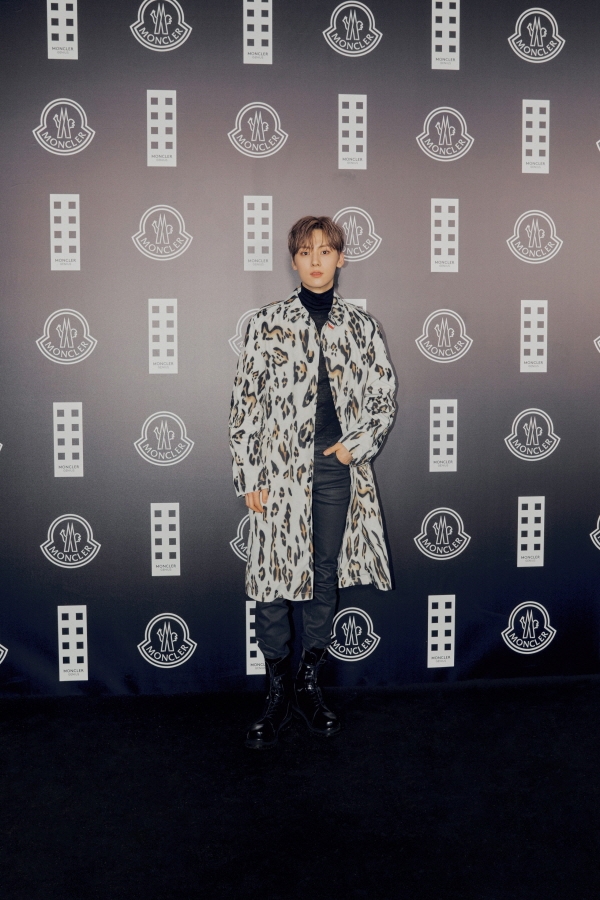 몽클레르, 뉴이스트 황민현과 브랜드 앰버서더 재계약