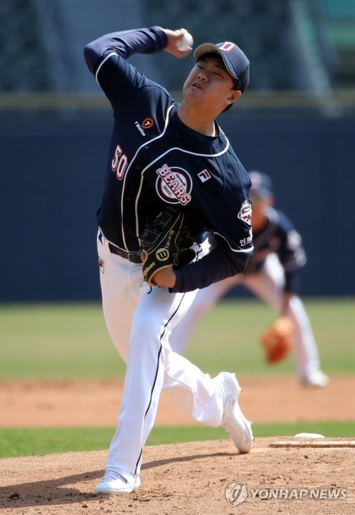 2020시즌 중반에 선발에서 마무리로 보직을 옮겼던 이영하는 2021시즌에는 다시 선발로 나서야 할 수도 있다.