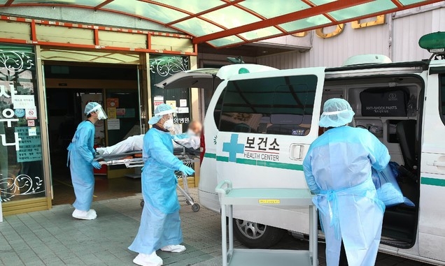 전남 화순군은 4일 A요양병원 관련 입원 환자와 의료진 78명에 대해 3차 전수 검사를 실시한 결과 모두 음성 판정을 받았다고 밝혔다. (사진=화순군 제공).