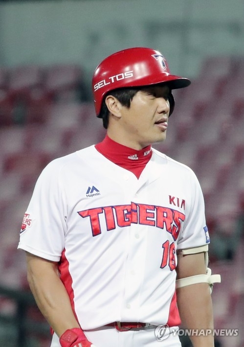 KIA 선수에서 두산의 코치로 새로운 야구인생 도전에 나서는 김주찬 코치