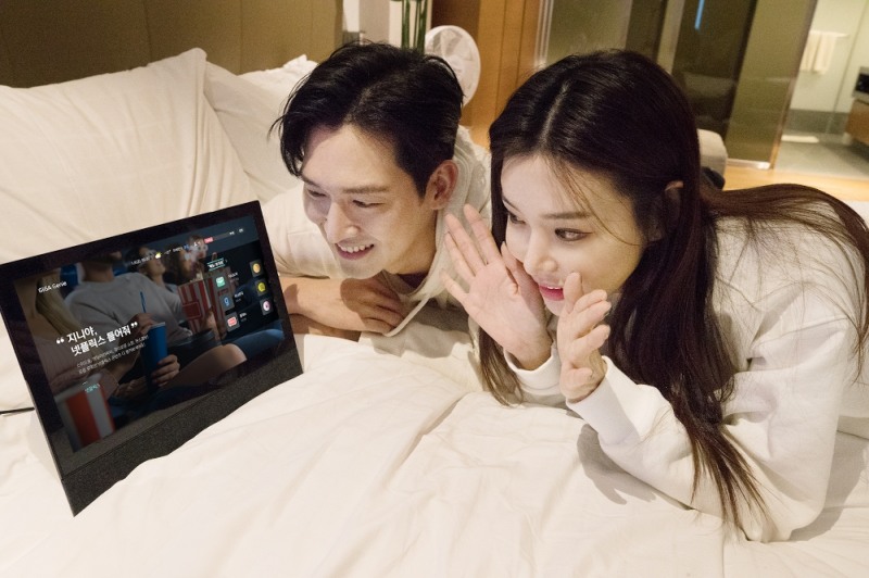 KT, 기가지니 테이블TV2_출시
