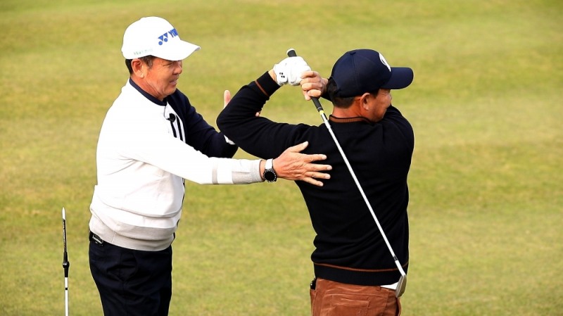 사진설명 : 임진한 프로의 스윙 레슨