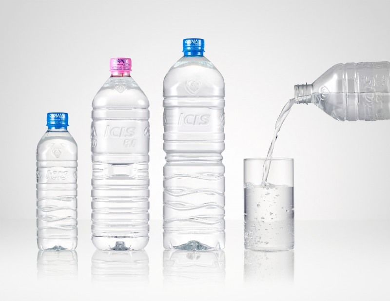 롯데칠성음료, 무라벨 생수 '아이시스 ECO' 지난해 약 1010만개 판매 인기