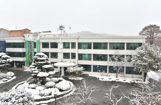 담양군청사 전경./사진=담양군