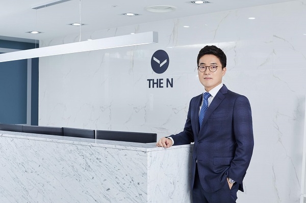 형사전문 변호사, 업무상 위력 등에 의한 추행죄, 신체 부위에 따라 판단 달라지지 않는다