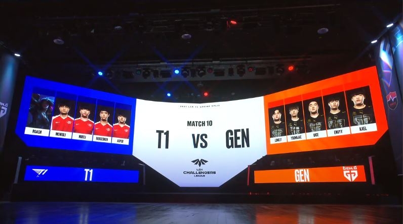 LCK CL 경기 중 많은 관심을 받았던 T1과 젠지 e스포츠의 맞대결(사진=LCK CL 중계 화면 캡처).