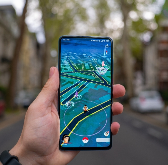 대표적인 AR 콘텐츠 '포켓몬 고'