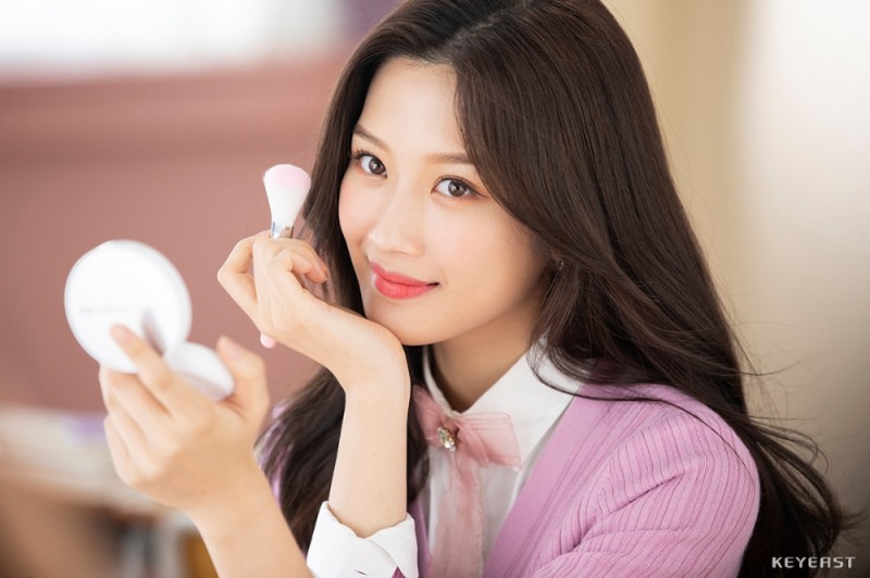 문가영, 팔로워 400만 돌파…‘차세대 한류여신’ 등극