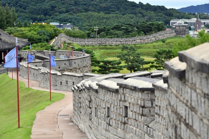 수원화성 외곽길 / 자료 = 경기도