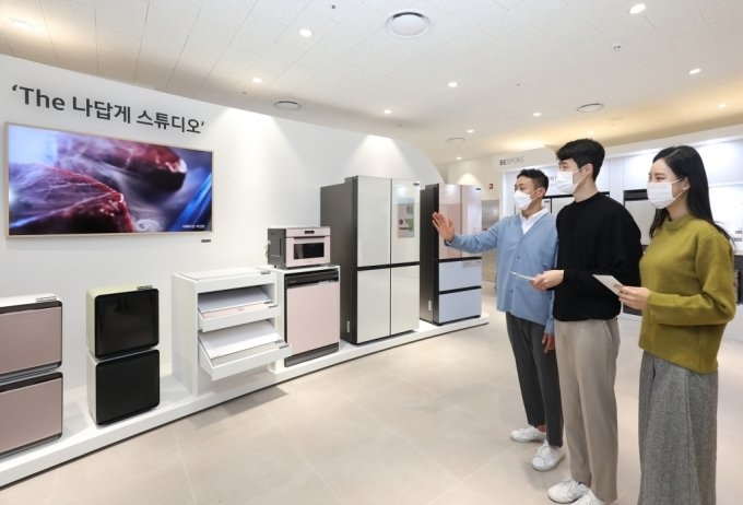 삼성전자 4년만에 소비자가전에서 LG전자 제쳤다