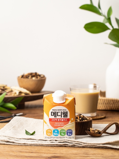 매일유업·대웅제약 '메디웰 고단백 활력플러스', CJ오쇼핑 런칭