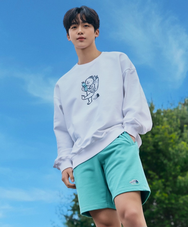 ‘노스페이스 K에코 삼다수 컬렉션’을 착용한 노스페이스 홍보대사 김요한