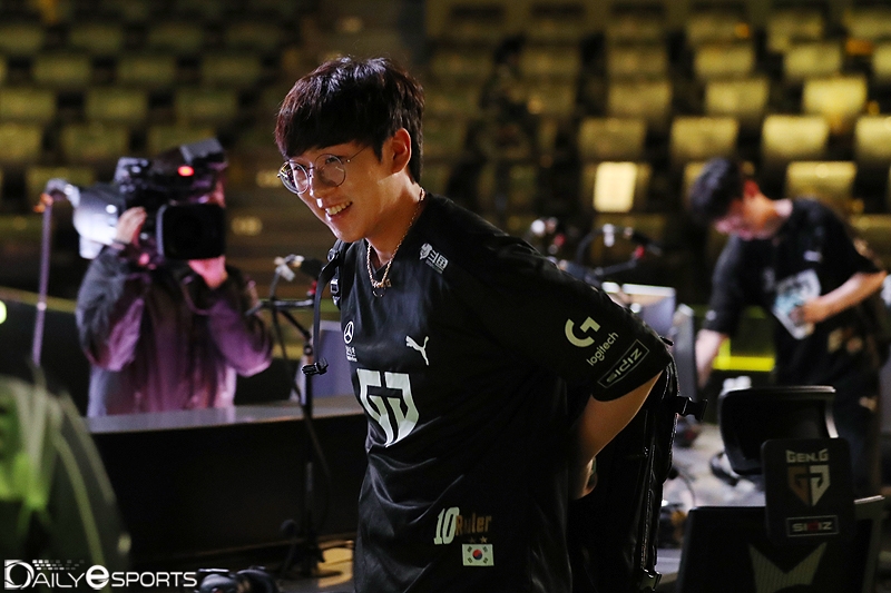 젠지 e스포츠의 원거리 딜러 '룰러' 박재혁.