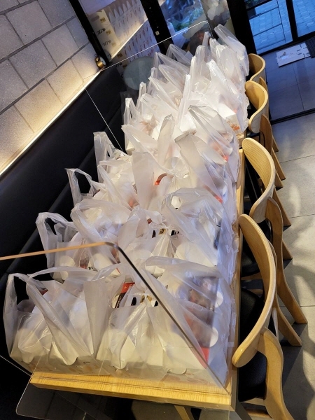 60계치킨 천호역점, 아동 복지센터 '강동 명진들꽃사랑마을'에 '사랑의 치킨나눔' 봉사활동