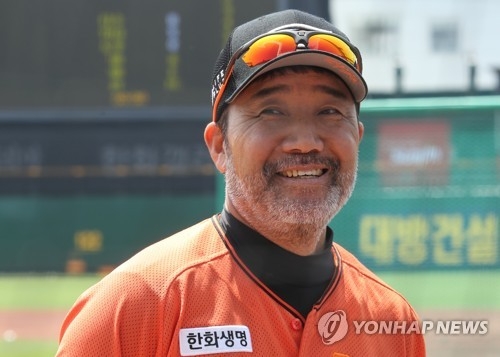 한용덕 전 한화 감독, 8개월여만에 KBO 경기운영위원으로 야구장에 되돌아온다