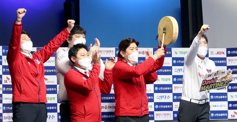 4위 크라운해태의 환호(자료사진=PBA제공)