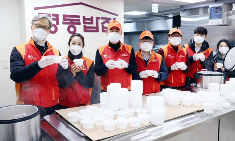 조경목 SK에너지 사장, 명동밥집 찾아 봉사활동 전개 눈길