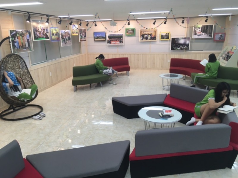 사진 = 안동 길원여고 학교 도서관 현대화 사업