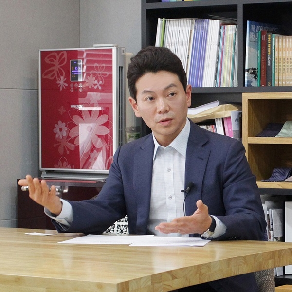 이혼전문변호사, "늘어나는 황혼이혼, 관건은 재산분할"