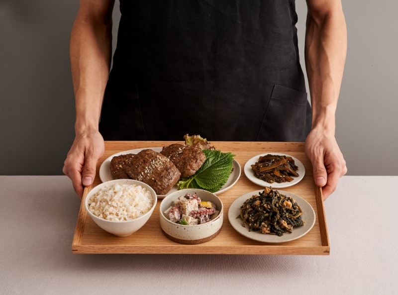 더반찬&, 미쉐린 가이드 '빕 구르망' 선정 맛집 일호식 RMR 5종 출시