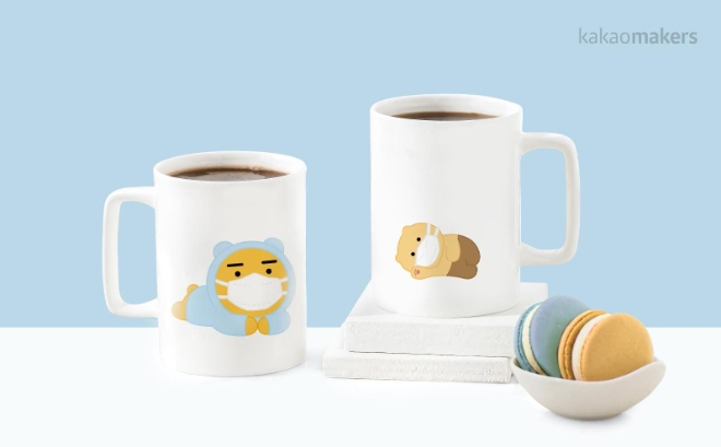 라이언, 춘식이가 그려진 머그컵 / 사진제공=카카오커머스