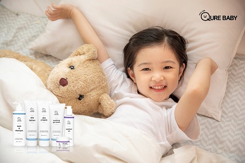 아기화장품 브랜드 큐어베이비, 자연 유래 아토피보습제로 촉촉한 보습케어 가능