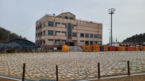 한국 섬 진흥원 부지로 내놓은 구 항운노조 전경/사진=빅 데이터뉴스