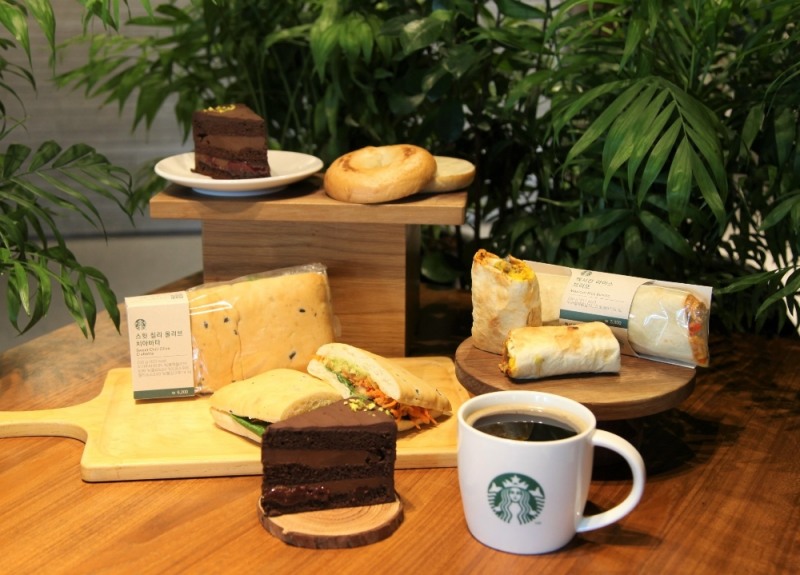 스타벅스, 지속가능성 생각하는 식물 기반 푸드 4종 출시