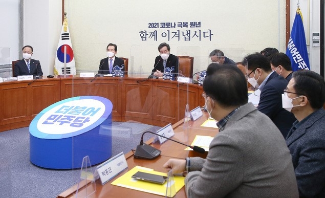 이낙연 더불어민주당 대표가 28일 서울 여의도 국회에서 열린 제2차고위당정협의회에서 발언하고 있다. (공동취재사진)