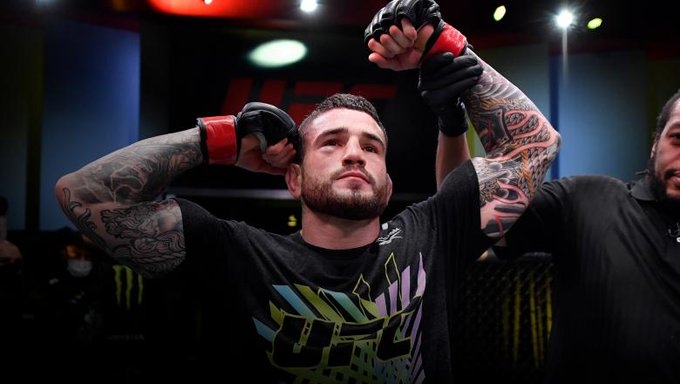 웰터급 신성 브래디, 서브미션으로 무패 14연승-UFC