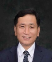 기고인 이병록 정치학박사, 예비역 해군 제독, 100북스학습독서공동체 이사, 저서〈관군에서 의병으로〉