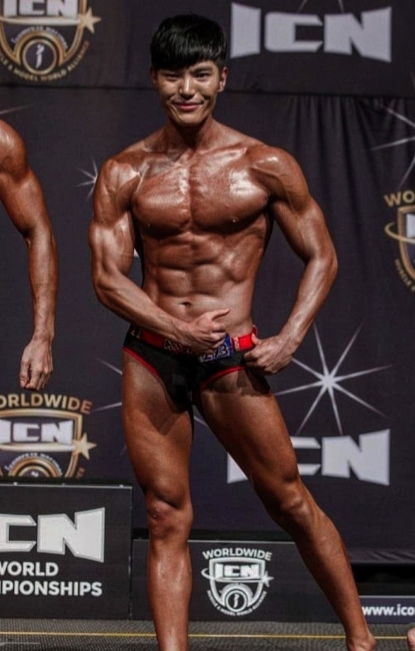 전 ICN KOREA 스포츠모델 국가대표 김태한, 케이바디케어 운동센터 오픈