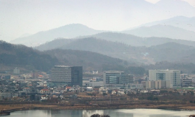 미세먼지 가득한 전북 혁신도시 전경