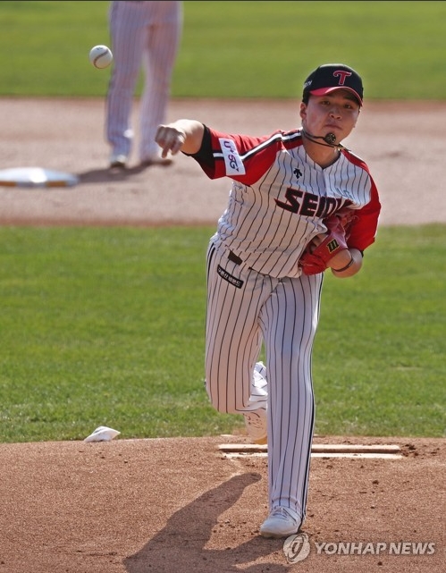 2년차를 맞아 올시즌 풀시즌 선발을 목표로 하고 있는 이민호