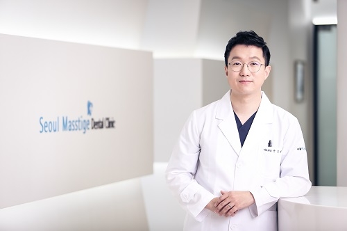 발치할 정도로 심각한 충치, 임플란트 시술로 개선 가능해