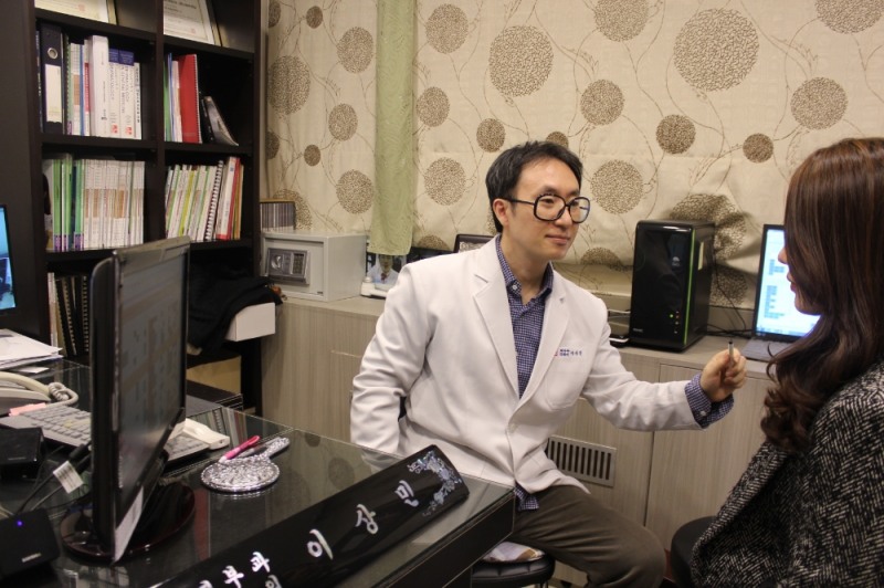 오돌도돌...'한관종', 효과적인 제거 방법은?