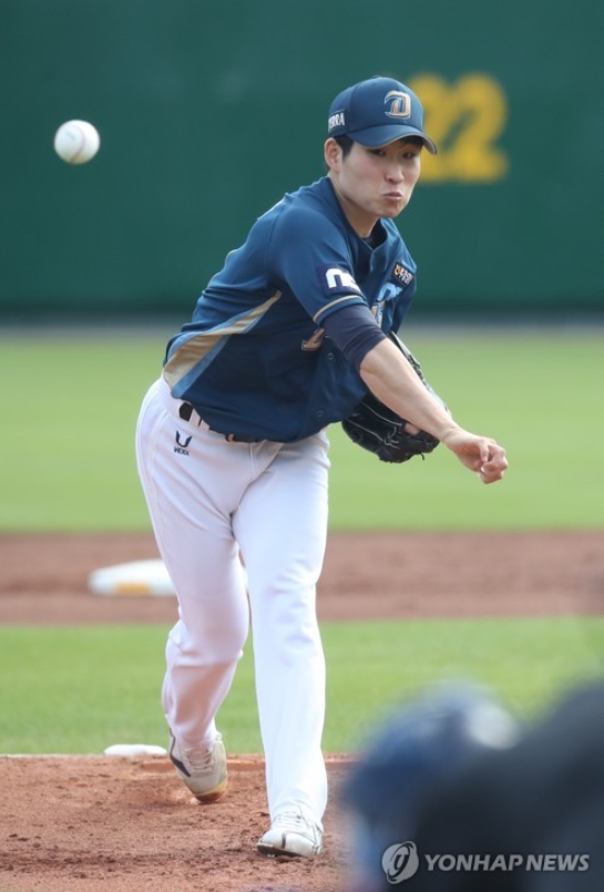NC의 원조 토종 에이스이면서도 지난해 한국시리즈 우승을 함께 하지 못했던 이재학은 올시즌 선발 명예회복에 나선다.