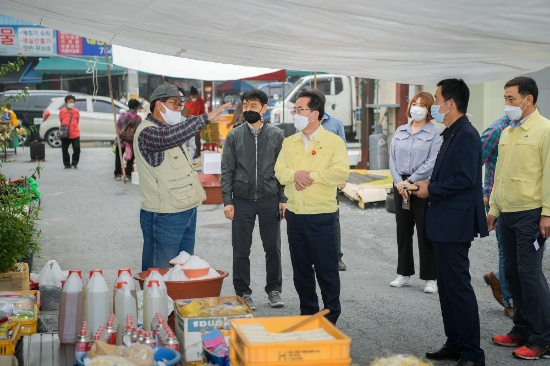 지난해 추석맞이 전통시장 현장소통/사진=순천시