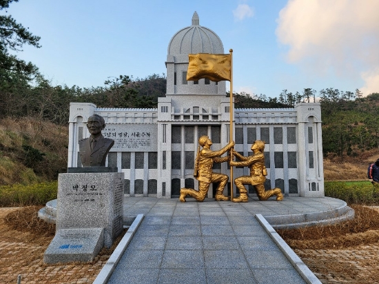 6.25 전쟁영웅 故박정모 대령 기념공원/사진=신안군