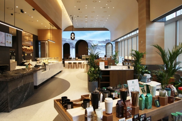 스타벅스커피 코리아, 스타벅스 ‘별다방’ 오픈