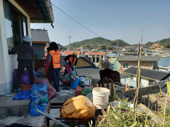 고흥군 취약계층 사랑나눔 자원봉사/사진=고흥군