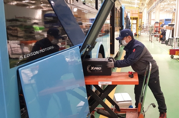 엑스프로 배터리, 에디슨모터스 저상 전기버스 ‘뉴 이-화이버드’ 모델에 OE 공급